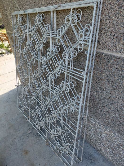 Продам решетки на окна