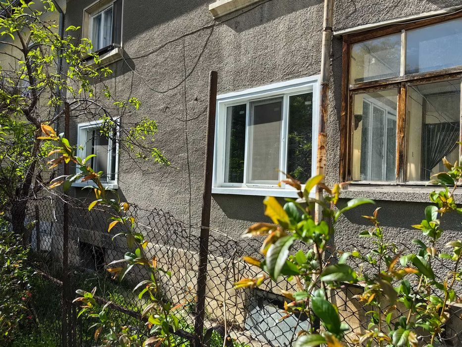 Дава се под наем Етаж от къща в Русе, Промишлена зона - Изток - 100 кв.м за 408 € - Снимка #4