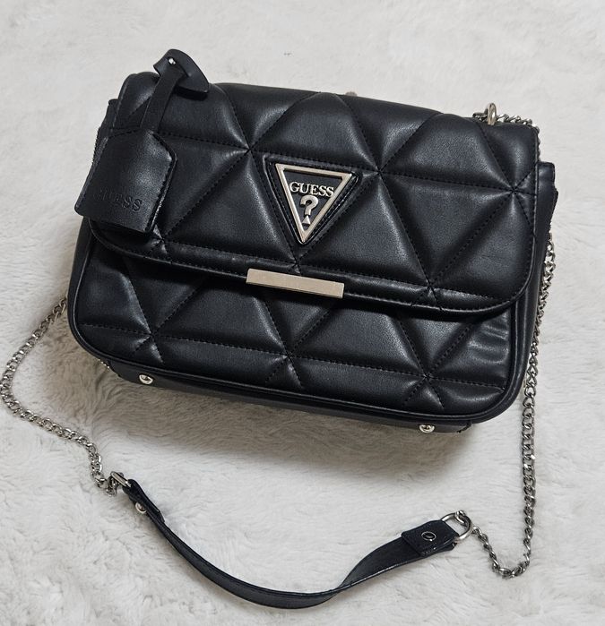 Дамски чанти O bag и Guess