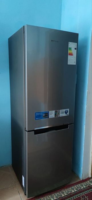 Холодильник сатылады