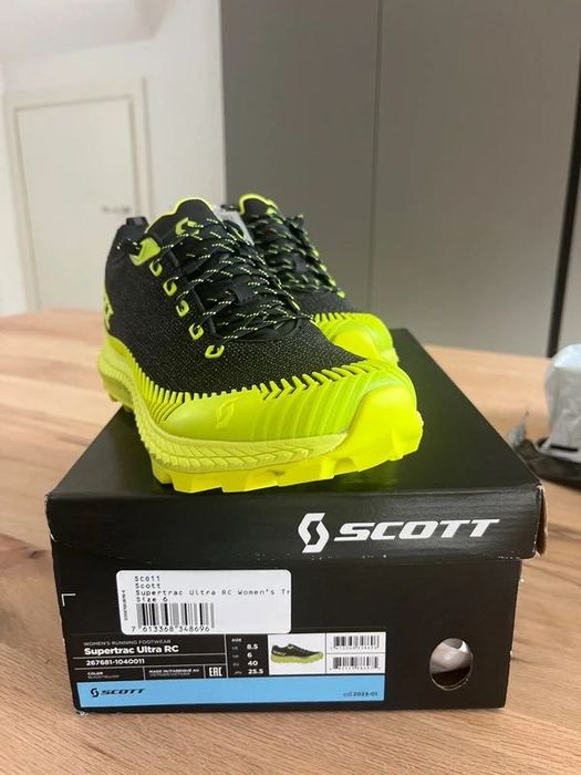 Adidasi SCOTT marimea 40