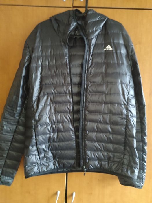 Яке Adidas размер М