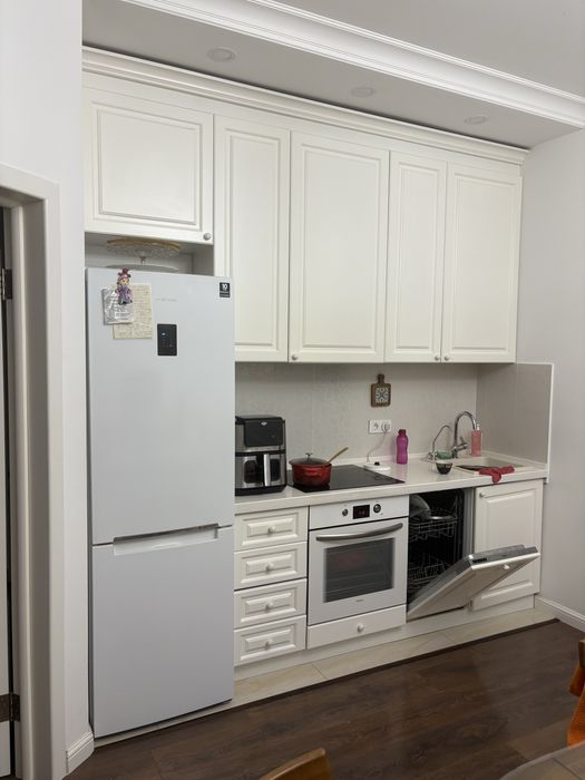 Продам кухню с техникой