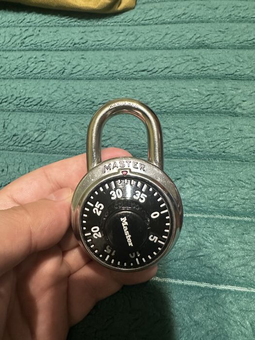 Set 2 lacate americane Master Lock