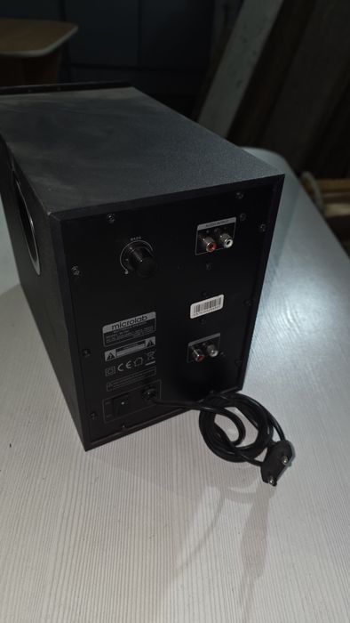 Басс колонка microlab