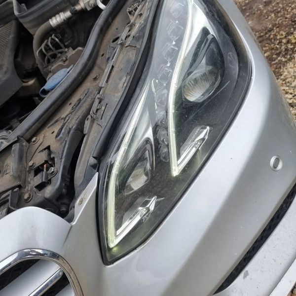 Mercedes E220 AMG пакет W212 facelift на части