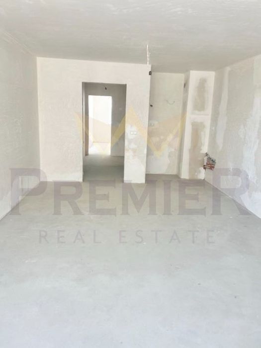 Продава се Двустаен апартамент в Варна, Възраждане 1 - 77 кв.м за 1741 €/кв.м - Снимка #1