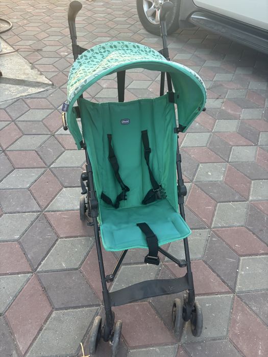 Продам коляску, трость.