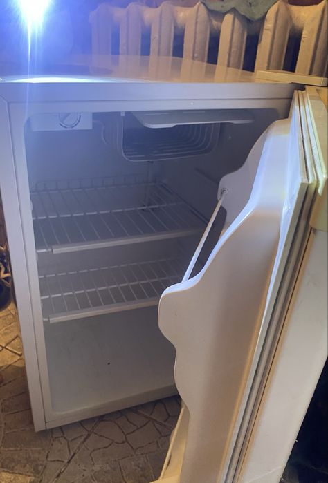 Продам хододильник марки MIDEA