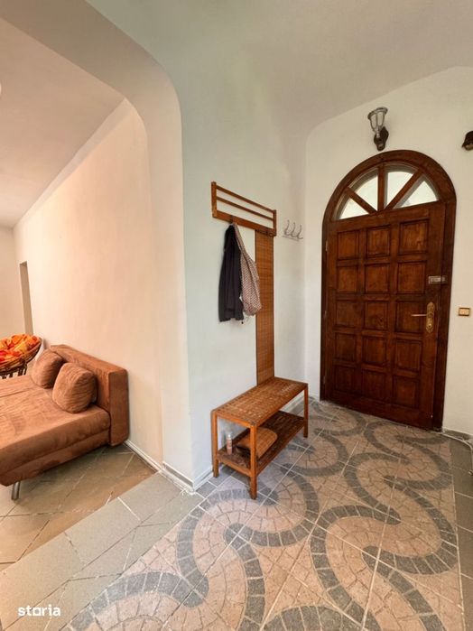 Apartament spațios la curte comună – zonă centrală, Oradea