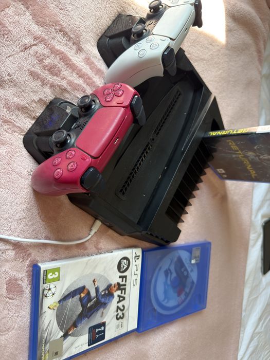Ps 5 accesori manete ,stand,jocuri