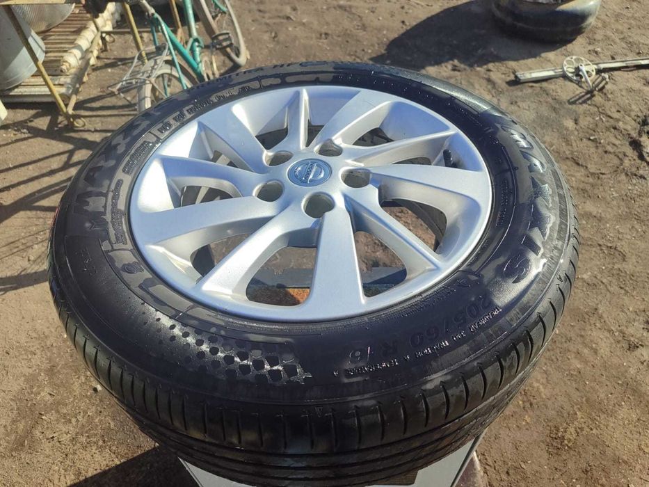 Продам резину с дикари в комлекте