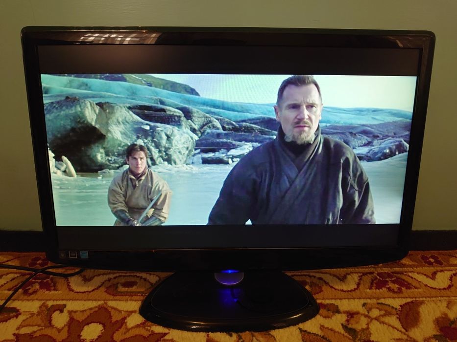 Monitor AOC 24 duyumli