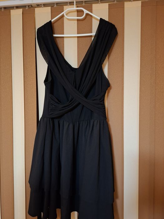 Лятна рокля с голи рамена