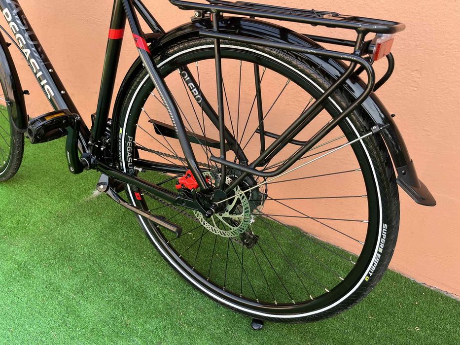 Като Нов Алуминиев Хидравличен Велосипед PEGASUS 28цола 9х3