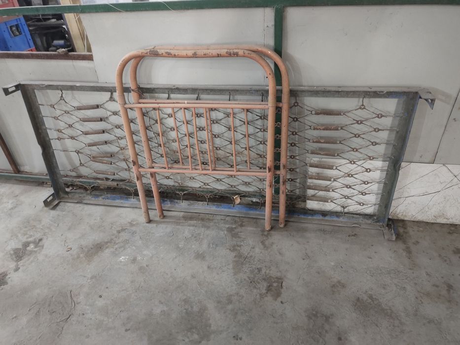 Темир кровать сотилади