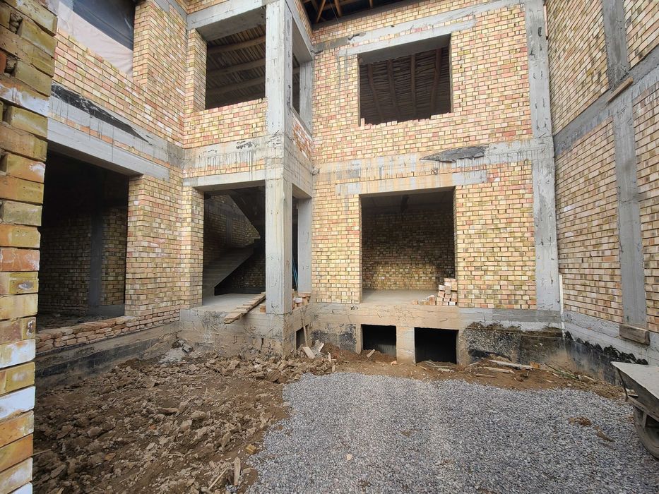 Юнусобод тумани Хасанбойда уй сотилади