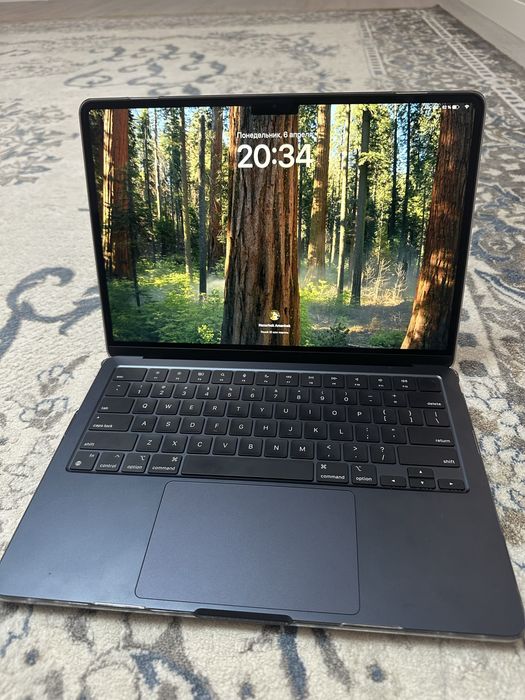 Macbook Air 13 m2 16/256 midnight