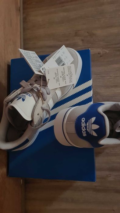 Чисто нови Adidas Campus
