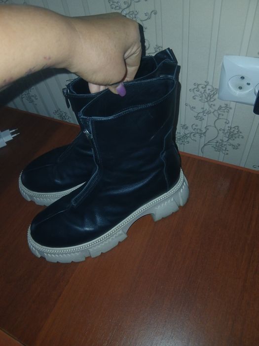 Продам осенние сапожки