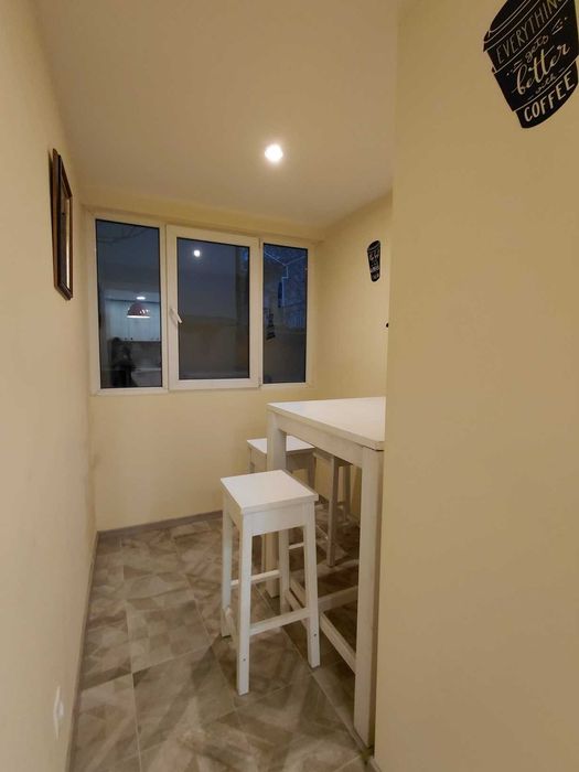 Давам под наем 3-стаен в Центъра