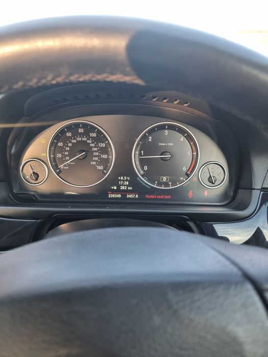 BMW F10  2012  volan dreapta