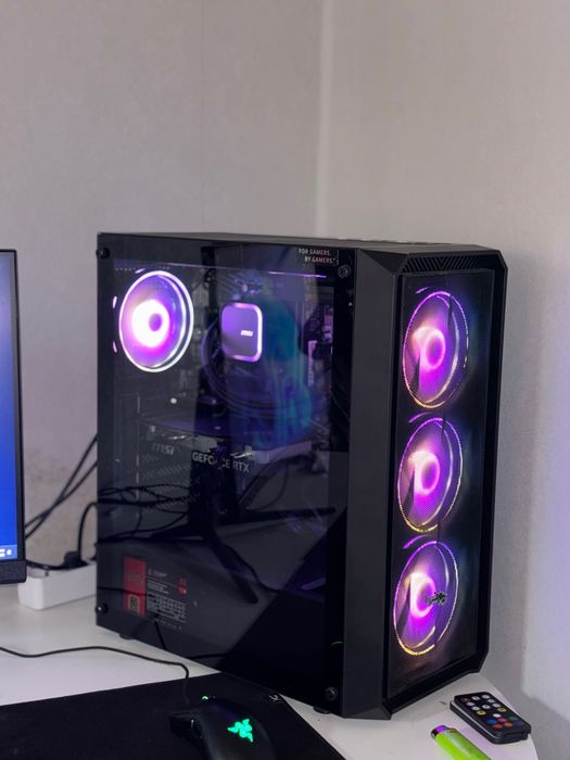 продавам гейминг Компютър