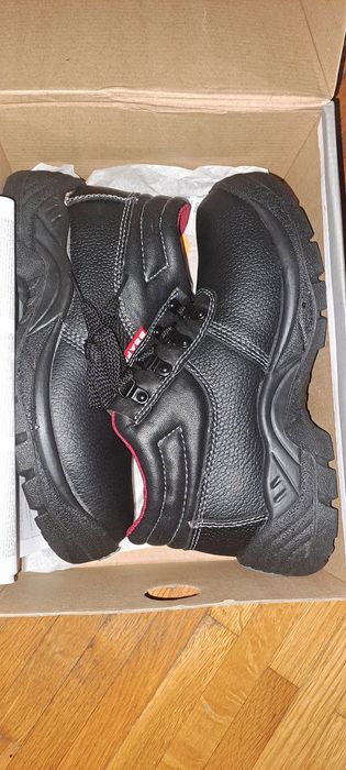 Работни обувки 38