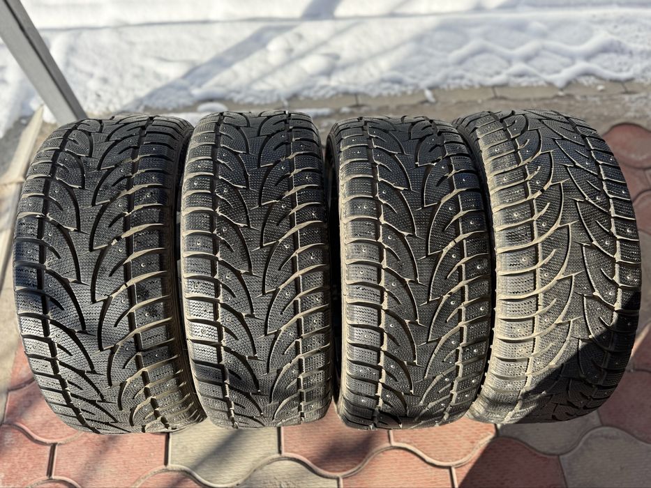 Продам диски с зимними шинами R20