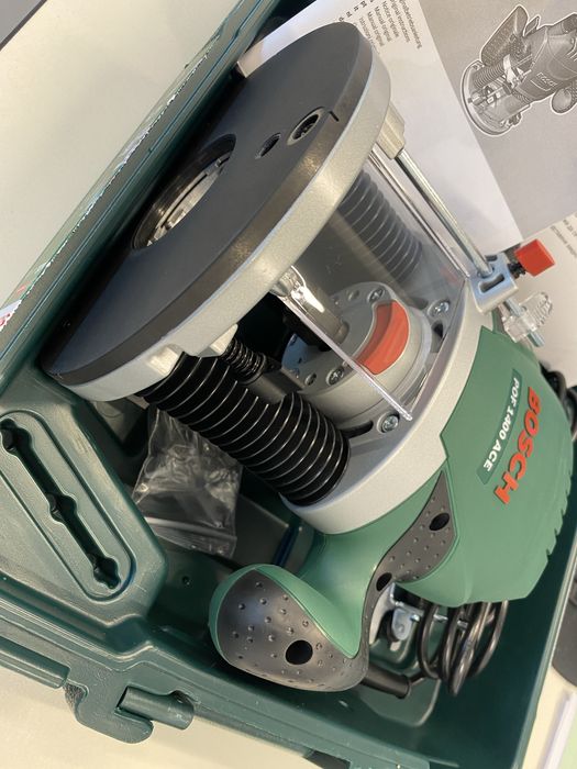 Оберфреза Bosch POF 1400 ACE