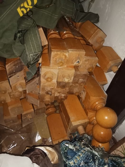 лестницы агаш на второй этаж ..