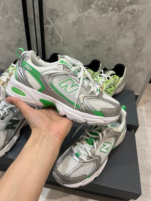 Продам new balance 530