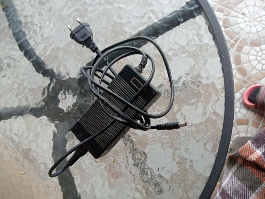 Vând trotineta electrica