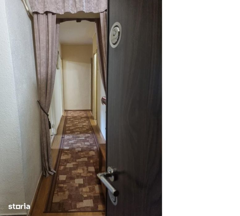 Etaj 1-Podul de Fier Intersectie-3C  Decomandat-doua bai-bloc pe cadre