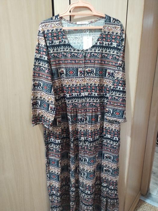 Продам платья платья