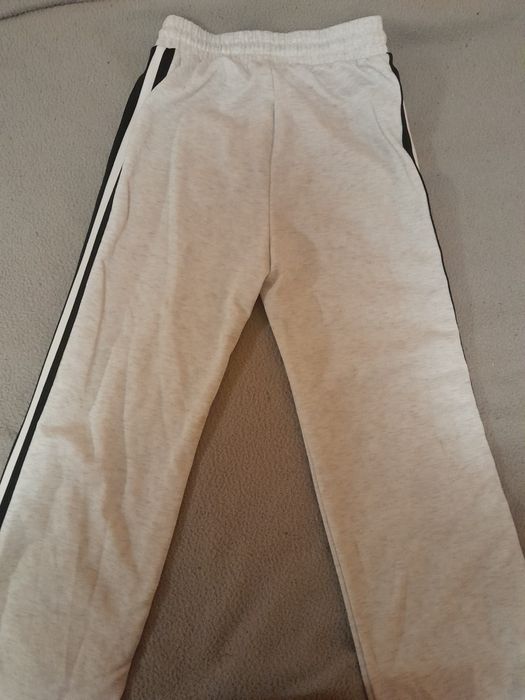 Анцуг от двете части-горна и долна