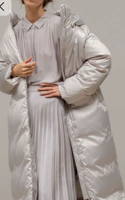 Пуховик легкий с капюшоном