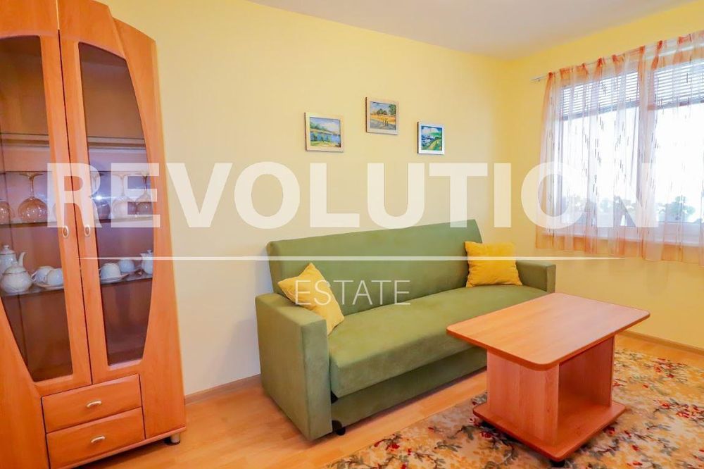 Дава се под наем Двустаен апартамент в Варна, м-т Евксиноград - 60 кв.м за 320 € - Снимка #2