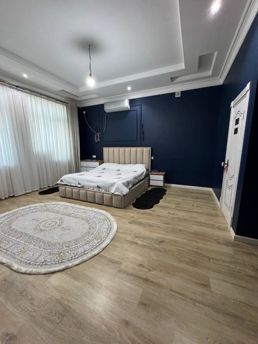 uy sotiladi. yahshi narhda