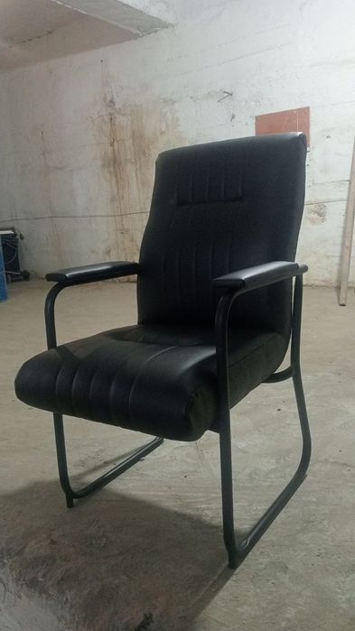 Asalomualekom Kreslola bor 1 qol Sifatliy va Arzon