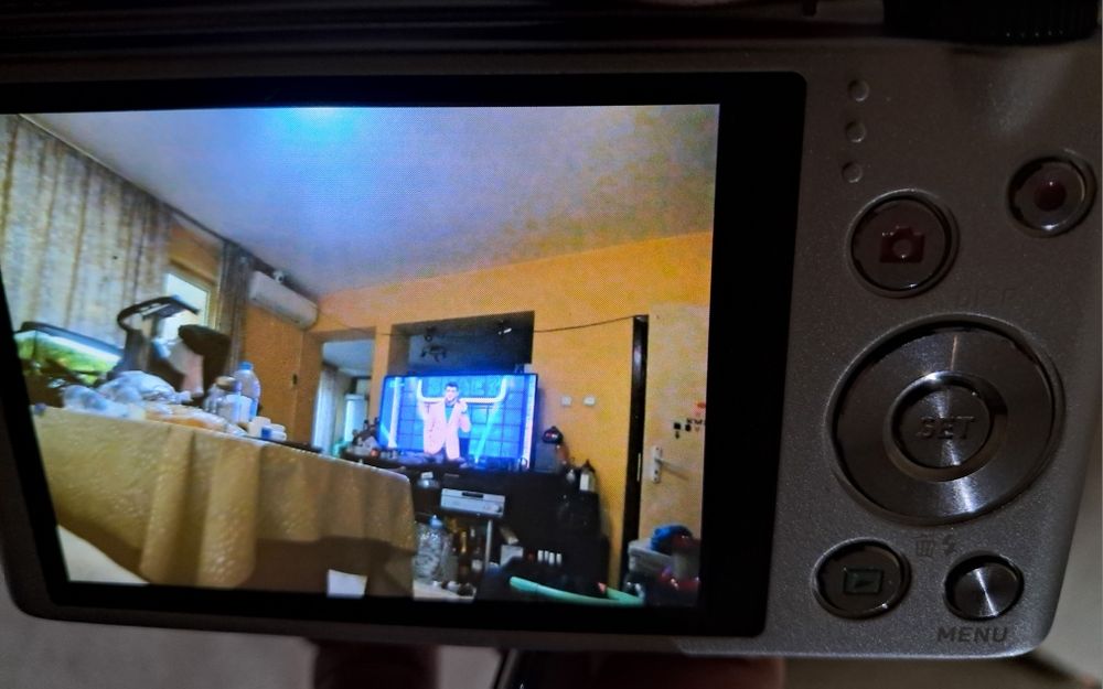 Фотоапарат Casio EX-H30 16,1 Mp