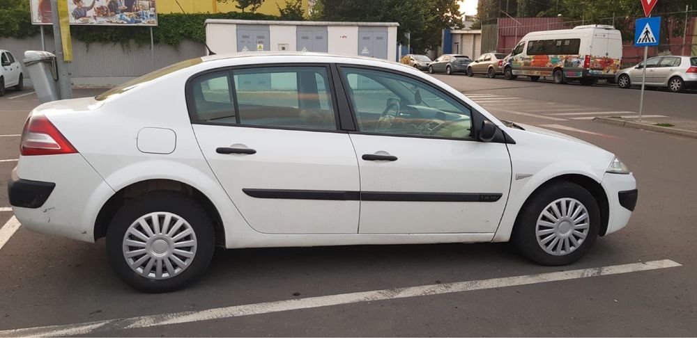 Bara fata megan 2 facelift faruri piese megan 2 2007