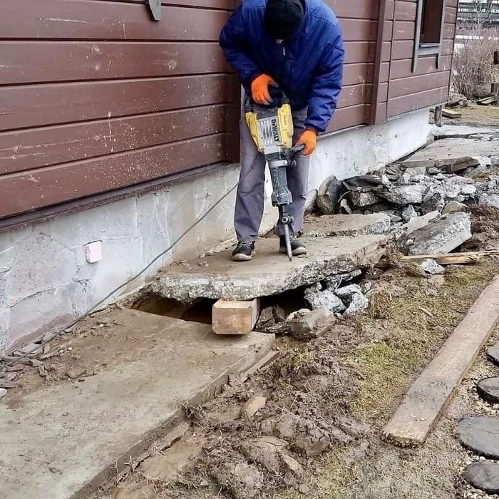 Демонтаж и снос.