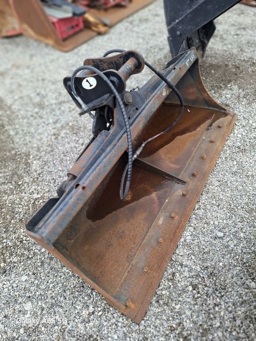 Cupă taluz hidraulică