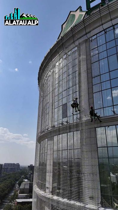 Промышленный альпинист, монтаж с веревок в Алматы