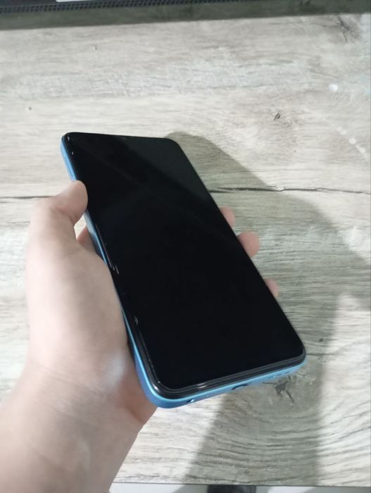 Продам Infinix Hot 30i — отличный смартфон для игр и учёбы.
Благодаря