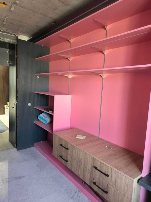 Подарявам ново обзавеждане за кухня и дрешник