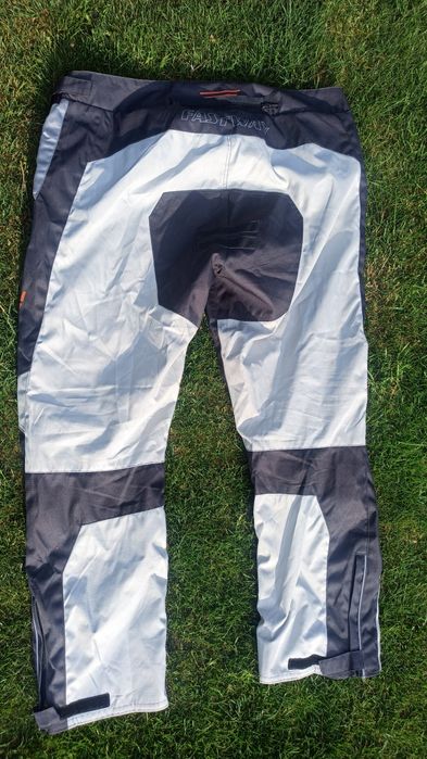 Vând pantaloni Fastway măsură 5XL