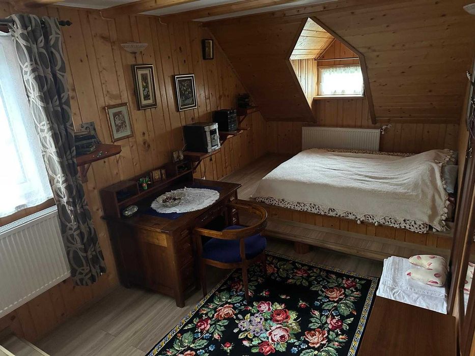 Vand casa in Sucevita