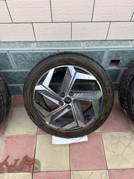 Продам диски с резиной hyundai tucson